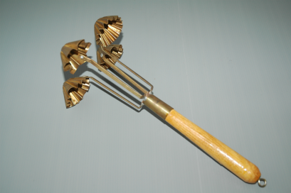 พิมพ์กระทงทอง 4 ดอก