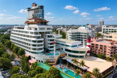 THE CRUISE HOTEL