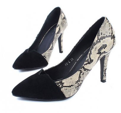  [[พร้อมส่ง 37]] [Cs-020] Crystal++รองเท้า++รองเท้าส้นสูงลายงู หัวแหลมสีดำ