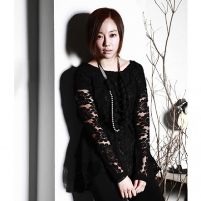  [[*พร้อมส่ง F]] [เสื้อลูกไม้] [SZ-9526] SZ++เสื้อ++เสื้อสีดำผ้าลูกไม้ แขนยาว หรูหรามีสไตล์ค่ะ