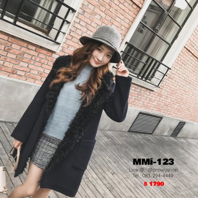 [PreOrder] [MMi-123] เสื้อโค้ทกันหนาวสีดำ ผ้าหนังกลับ มีปกแต่งขนเฟอร์ดำ มีหมวกฮู้ด