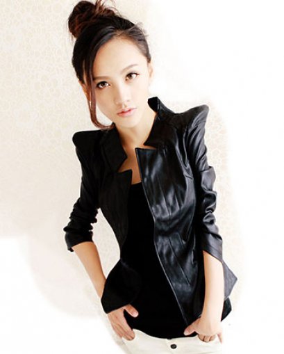  [*พร้อมส่ง L] [An-001] AnnaSu++เสื้อสูท++เสื้อสูทหนังสีดำ ไหล่ตั้ง แขนยาว สูทเข้ารูป