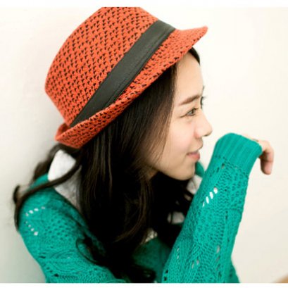  [[*พร้อมส่ง]] [CW-350] CatWorld++หมวก++หมวกสีแดงผ้าขนคาดสายสีดำ 