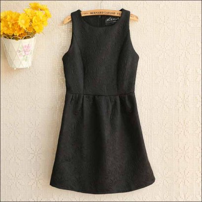  [[*พร้อมส่ง M XL]] [Qi-154-1] Qian Qian++เดรส++เดรสสีดำแขนกุดลายนูน