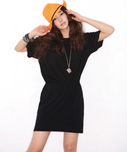  [[พร้อมส่ง]] [SZ-111] SZ++เสื้อ++สีดำตัวยาว แขนสั้น ทรงตรง มีเชือกผูกเอวด้วยค่ะ