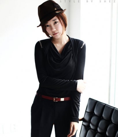      [[*พร้อมส่ง F]] [SZ-1804] SZ++เสื้อ++เสื้อยืดสีเทา แขนยาว ดีไซดน์หน้าอกย้วย เว้าไหล่สวยๆค่ะ 