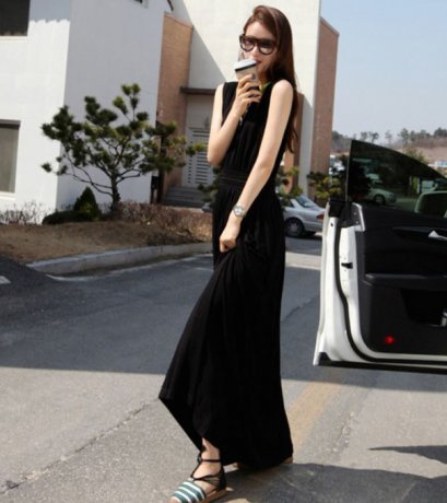  [[*พร้อมส่ง S,M,L]] [SZ-2114] Shezyy++เดรส++เดรสสีดำแขนกุด กระโปรงยาว