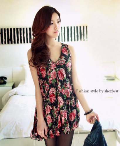  {{SALE 499}} [[*พร้อมส่ง]] [SZ-8148] SZ++เดรส++เดรสสีดำลายดอกสีแดง ผ้าซีฟองอัดพรีท ปลายกระโปรงพริ้วสวยๆค่ะ