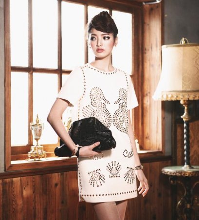 [[*พร้อมส่ง S]] [SZ-9804] Style By SZ++เดรส++เดรสสีขาวปักลายม้าน้ำสีทอง