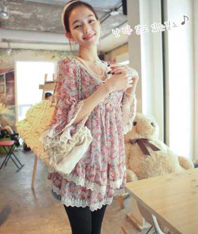  [[พร้อมส่ง]] [Sy-1101] Shezyy++เสื้อ++เสื้อผ้าซีฟองพิมพ์ลาย รอบตัว ซับข้างในสีฟ้า แขนยาวกว้างระบาย ปลายเสื้อซ้อน2ชั้นสวยๆค่ะ