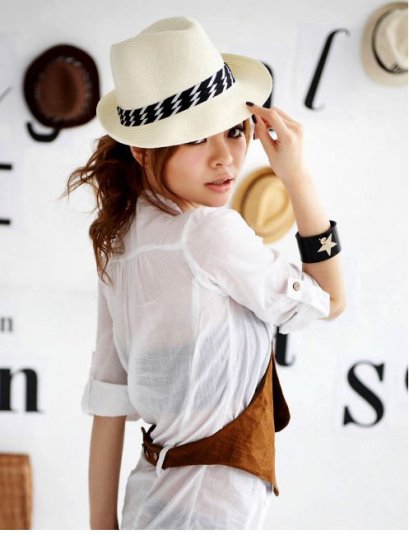  [[พร้อมส่ง F]] [Yi-329] FZY++หมวก++ทรงเล็ก สีขาว เก๋ๆค่ะ