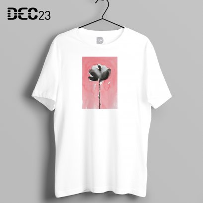 เสื้อยืดขาวลายดอกกุหลาบ