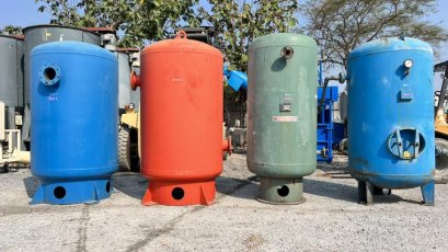 ถังพักลมเข้าใหม่(AIR TANK) ขนาด 1000~2000 Litr / Testpress : 15 bar / Workingpress : 10 bar / หนา 8~9 mm เข้ามา 4 ใบ สภาพสวยพร้อมใช้