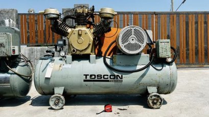 เครื่องปั้มลมเก่าญี่ปุ่นTOSHIBA  ระบบไฟ 200 #งานแห้งๆขายตามสภาพนะครับ‼️ สดจากนอกเก่าญี่ปุ่น