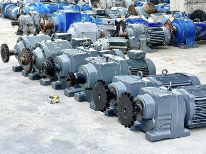 มอเตอร์เกียร์ทดกำลัง SEW EURODRIVE 380V เข้ามา 6 ตัว