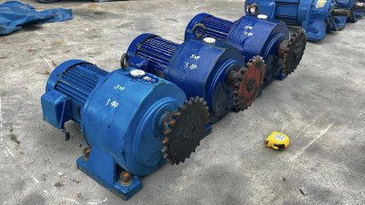 มอเตอร์เกียร์ทดกำลัง PEI GONG TAIWAN ขนาด 5 HP 1 : 40 (37 rpm)  380V