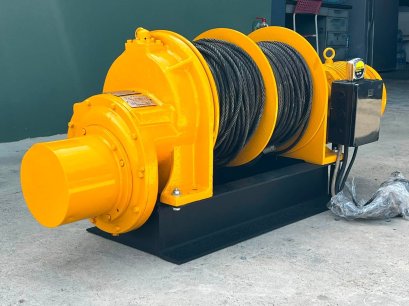 วินซ์สลิงไฟฟ้าเก่าญี่ปุ่น(กว้าน)SEIBU JAPANขนาด 1500 kg ทำไฟใช้ 380V ให้เรียบร้อย