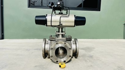 บอลวาล์ว3ทางสเตนเลส YTC Made in Korea ของใหม่  เก่าเก็บ ขนาด 6” คอนโทรลด้วยระบบลม  #ของใหม่เก่าเก็บสแป