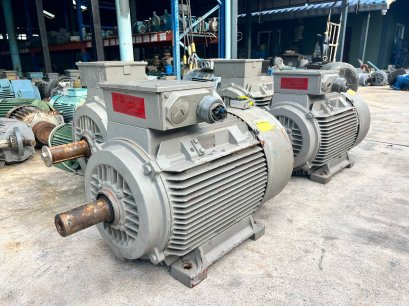 มอเตอร์ไฟฟ้ากำลังรอบช้า SIEMENS GERMANY รอบช้าทอร์คสูง 975 rpm 380V เข้ามา 4 ตัว