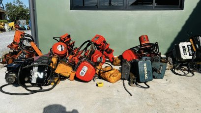 รอกโซ่ไฟฟ้า ขนาด 1000-2000 kg. / 4 ทิศทาง / ระบบไฟ 380V ราคาเร้าๆแบบเครียสต้อค พร้อมใช้งานทุกตัว