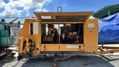 เครื่องปั้มลมสนาม AIR MAN JAPAN เครื่องยนต์ดีเซล 4 สูบ ISUZU รุ่น C240 (เครื่องสตาร์ทไม่ติดจอดนาน) ขายตามสภาพ