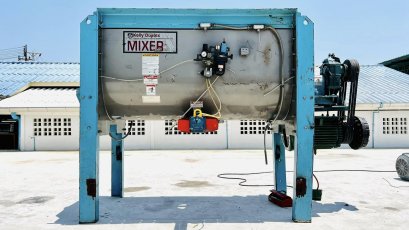 เครื่องผสมวัตถุดิบแบบสเตนเลสงานอเมริกา KELLY DUPLEX MIXER Made in USA ขนาดความจุ 1300 KG งานสเตนเลสเกรดพรีเมี่ยม ความหนาเลส 10 mm ระบบเกียร์ส่งกำลังใบพายกวนผสม ขนาด 30 HP 380V สภาพสวยงานหนา USA สุดพรีเมี่ยมแข็งแรงพร้อมใช้