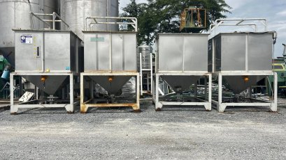 ไซโลพักบรรจุงานสเตนเลสญี่ปุ่น MATSUI JAPAN  ขนาด 1200 kg งานสเตนเลสอย่างดี เดิมใช้อยู่ในงานพักบรรจุเม็ดพลาสติก ใช้บรรจุน้ำ / ของสะอาด / เคมีภัณฑ์