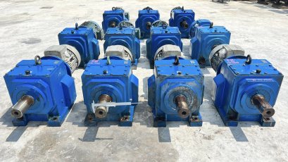 มอเตอร์เกียร์ทดกำลัง FLENDER GERMANY ขนาด 10 HP / 1:40 ( 36 rpm ) 380V
