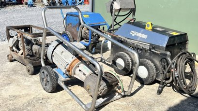 ปั้มฉีดน้ำแรงดันสูง(High_Pressure) Made in ITALY Press : 200 Bar เข้ามา 4 ตัว