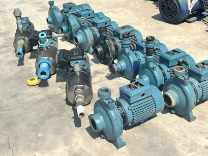 ปั้มน้ำหอยโข่ง CALPEDA ITALY หัวปั้มเหล็กหล่อ 380V และ หัวสเตนเลส 220V เข้ามา 11 ตัว