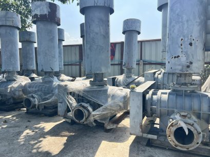 รูทโบลเวอร์อัดอากาศ(RootBlower) UNOMACH - ARC มีมาเฉพาะตัวรูทแท่นฐานและหม้อกรอง เข้ามาหลายตัว (ไม่มีมอเตอร์)