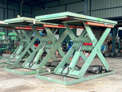 เอ็กลิฟท์ขนส่งสินค้า(X-LIFT) MEIKIKOU JAPANขนาดโหลด 2000~2500 KG / ยกสูง 150 cm / ฐานรับชิ้นงาน 100 x 200 cm 380V เข้ามา 3 ตัว
