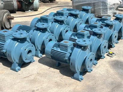 ปั้มน้ำหอยโข่ง Calpeda italy  380V เข้ามา 9 ตัว