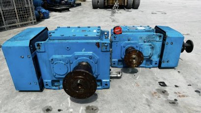 เกียร์ทดสองตอน(เกียร์บ็อค) SIEMENS GEAR อัตราทด 1 : 4.1 ( 365 rpm ) เข้ามา 2 ตัวต่างขนาดไซด์