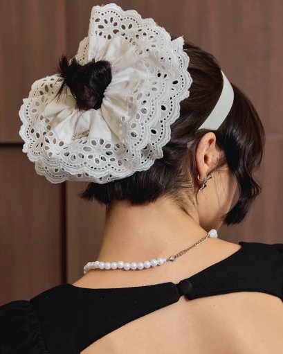 Evie.apparel NORA SCRUNCHIE