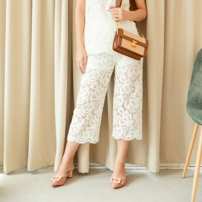 Odile  กางเกงขายาวลายลูกไม้  (สีขาว) รุ่นA16TR05WH