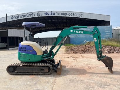 KOMATSU PC30MR-1