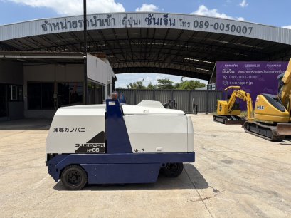 KOMATSU รถกวาดถนน