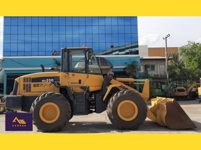 KOMATSU WA200-6