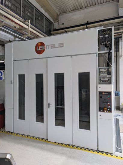 ส่งมอบสินค้าพร้อมติดตั้ง ลูกค้าที่ จังหวัด ปทุมธานี สินค้าห้องพ่นอบสี Brand USI ITLAIA จากประเทศอิตาลี