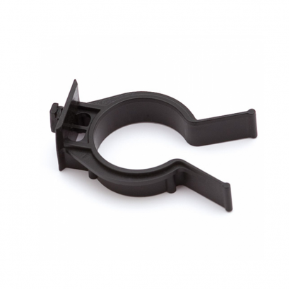 Clip lock for adjustable legs