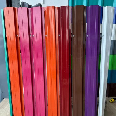 รั้วเมทัลชีท