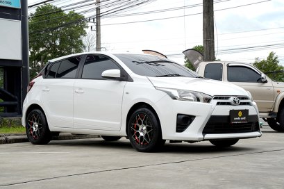 TOYOTA YARIS E 1.2 AT 2013
