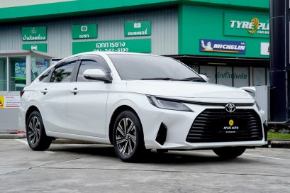 TOYOTA YARIS ATIV PREMIUM 1.2 AT 2023