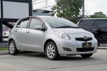 TOYOTA YARIS E 1.5 AT 2009