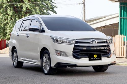 TOYOTA INNOVA CRYSTA  V 2.8 AT 2019