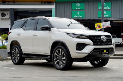 TOYOTA FORTUNER COMMANDER 2.4 AT 2WD 2022