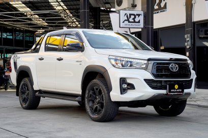 TOYOTA HILUX REVO ROCCO 2.8 AT 4x4 2019