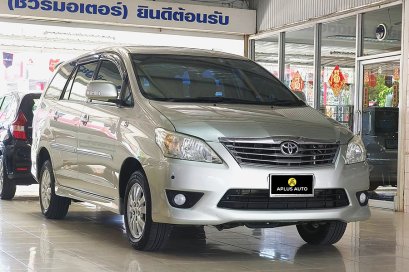 TOYOTA  INNOVA  G   2.0  AT 2011