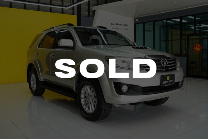 TOYOTA  FORTUNER V 2WD 2.5 AT 2014